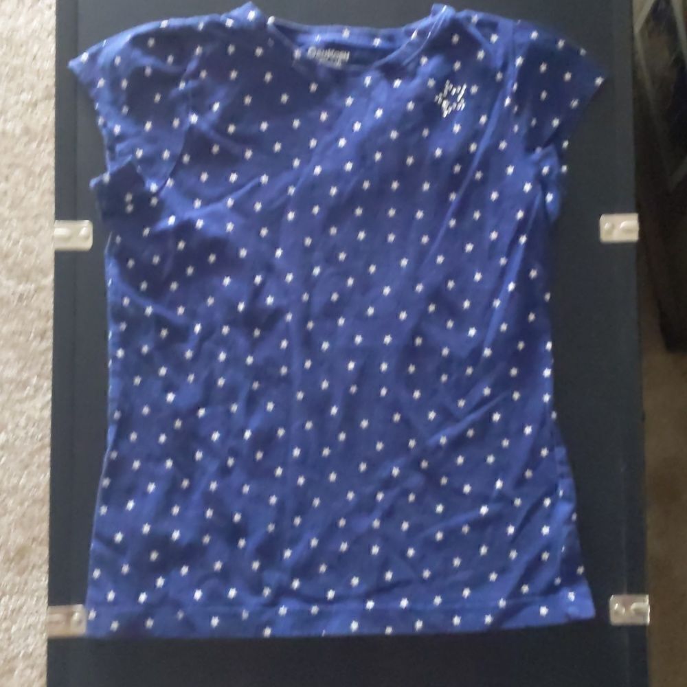 Girls blue tshirt with white stars size 8.